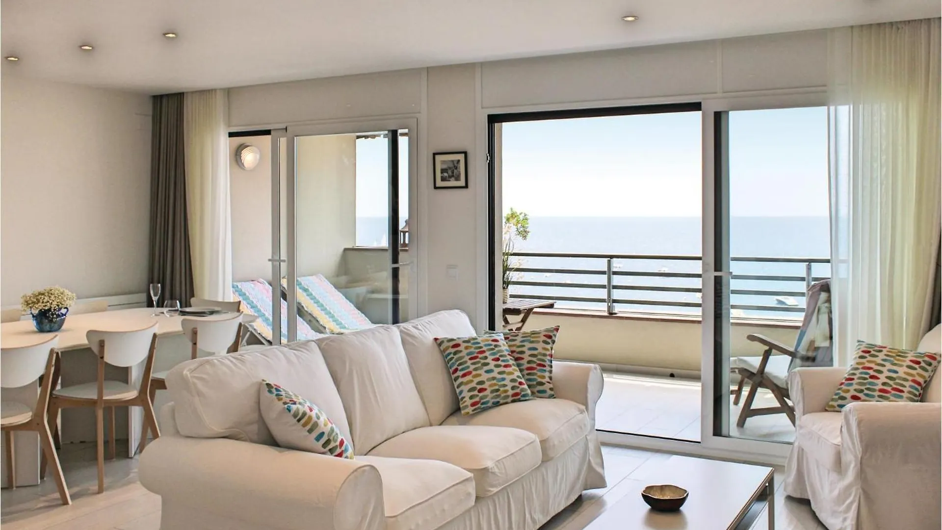 Amazing Apartment In Tossa De Mar With Kitchen