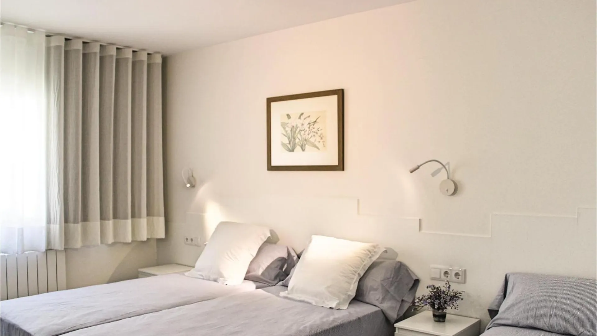 Amazing Apartment In Tossa De Mar With Kitchen